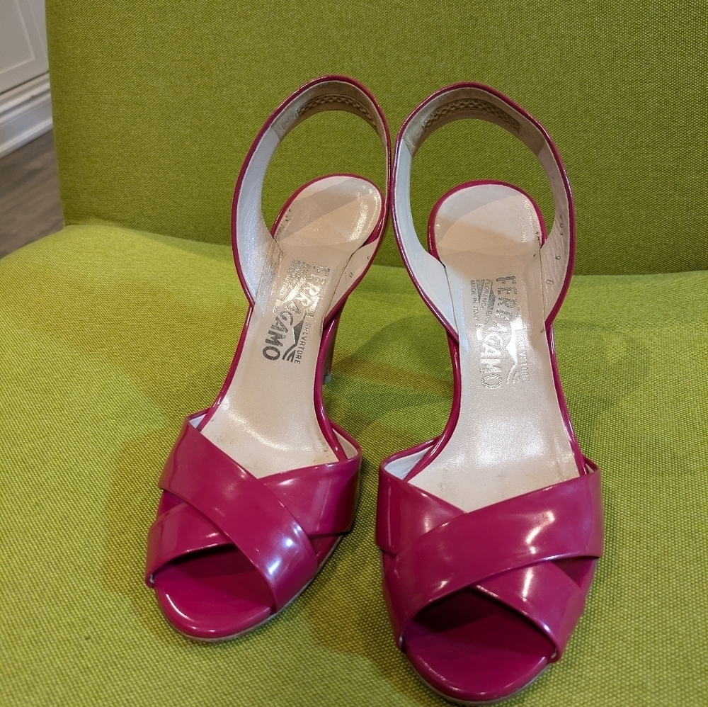 Salvatore Ferragamo Fuchsia Pink Patent Leather Slingback Heels – Size 9B - Picture 3 of 9